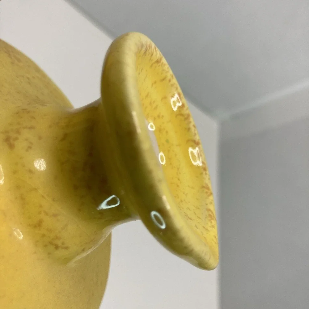 VTG Artesa Ecuador Hand Painted Starfish Seahorse Yellow Round Pottery Vase 7.5
